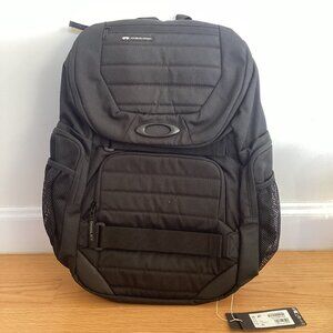 Oakley Enduro 3.0 Backpack - NWT
